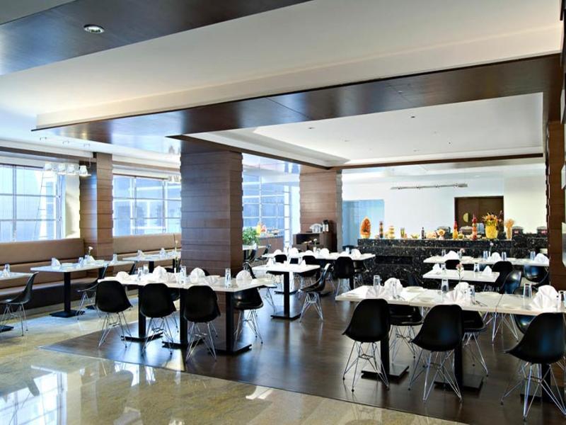 Aloft Bengaluru Whitefield Hotel Exterior foto