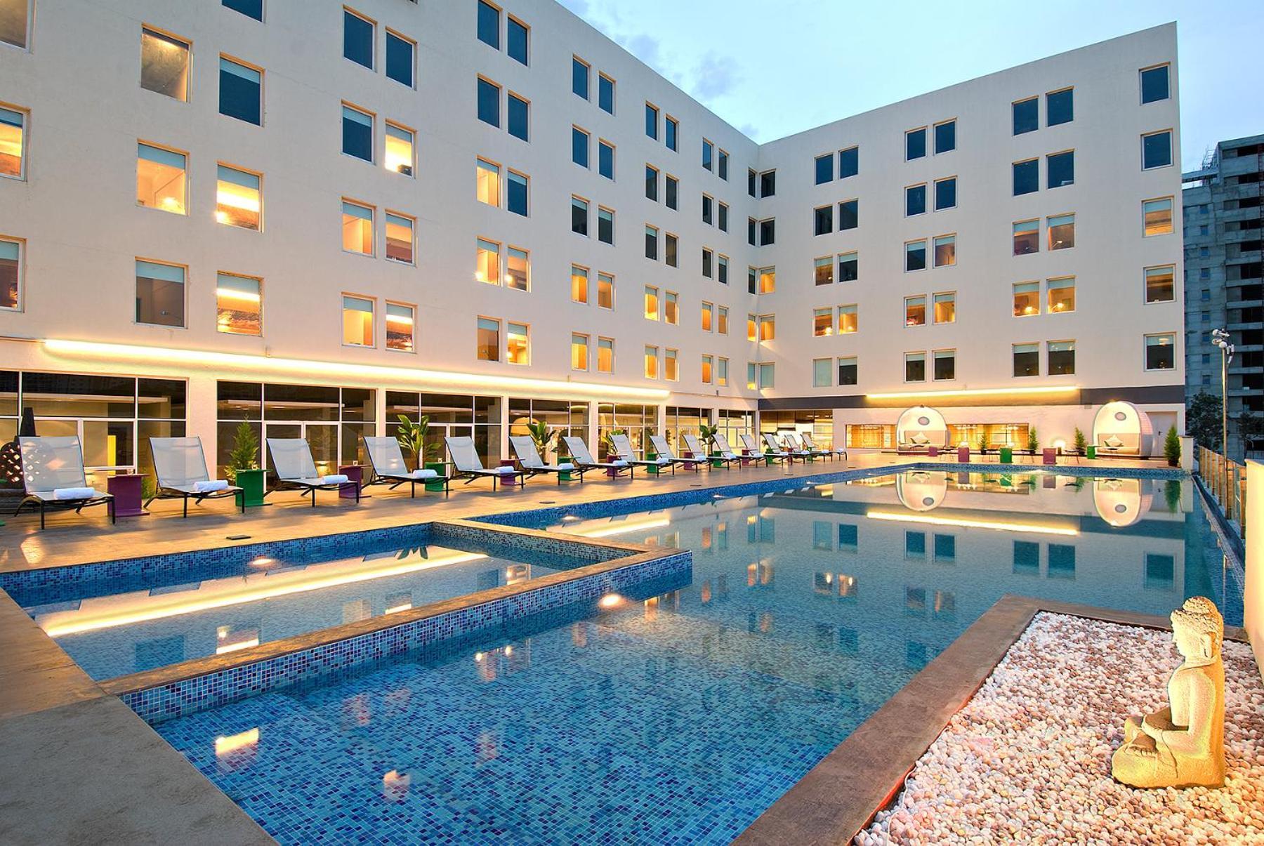 Aloft Bengaluru Whitefield Hotel Exterior foto