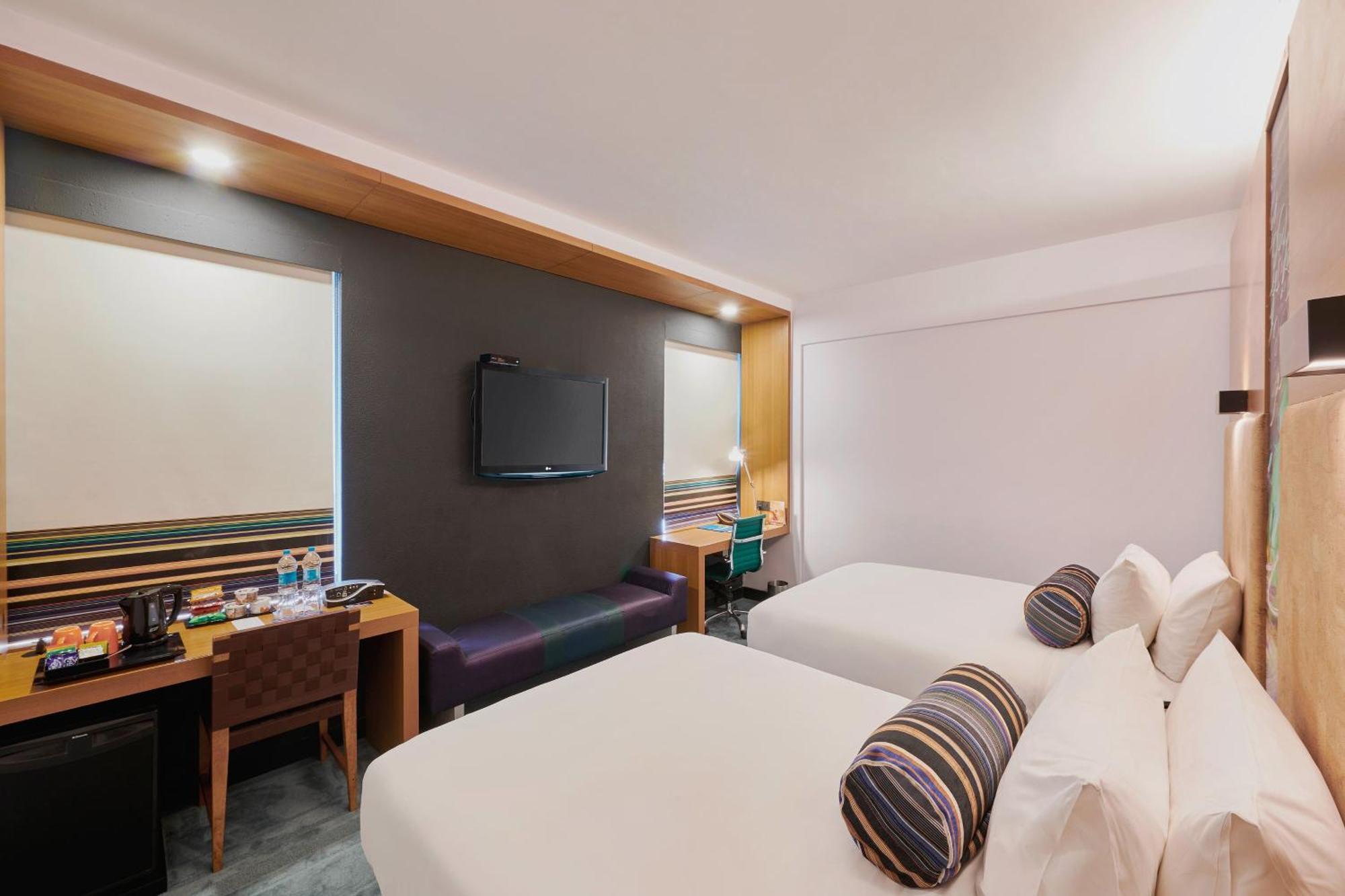 Aloft Bengaluru Whitefield Hotel Exterior foto