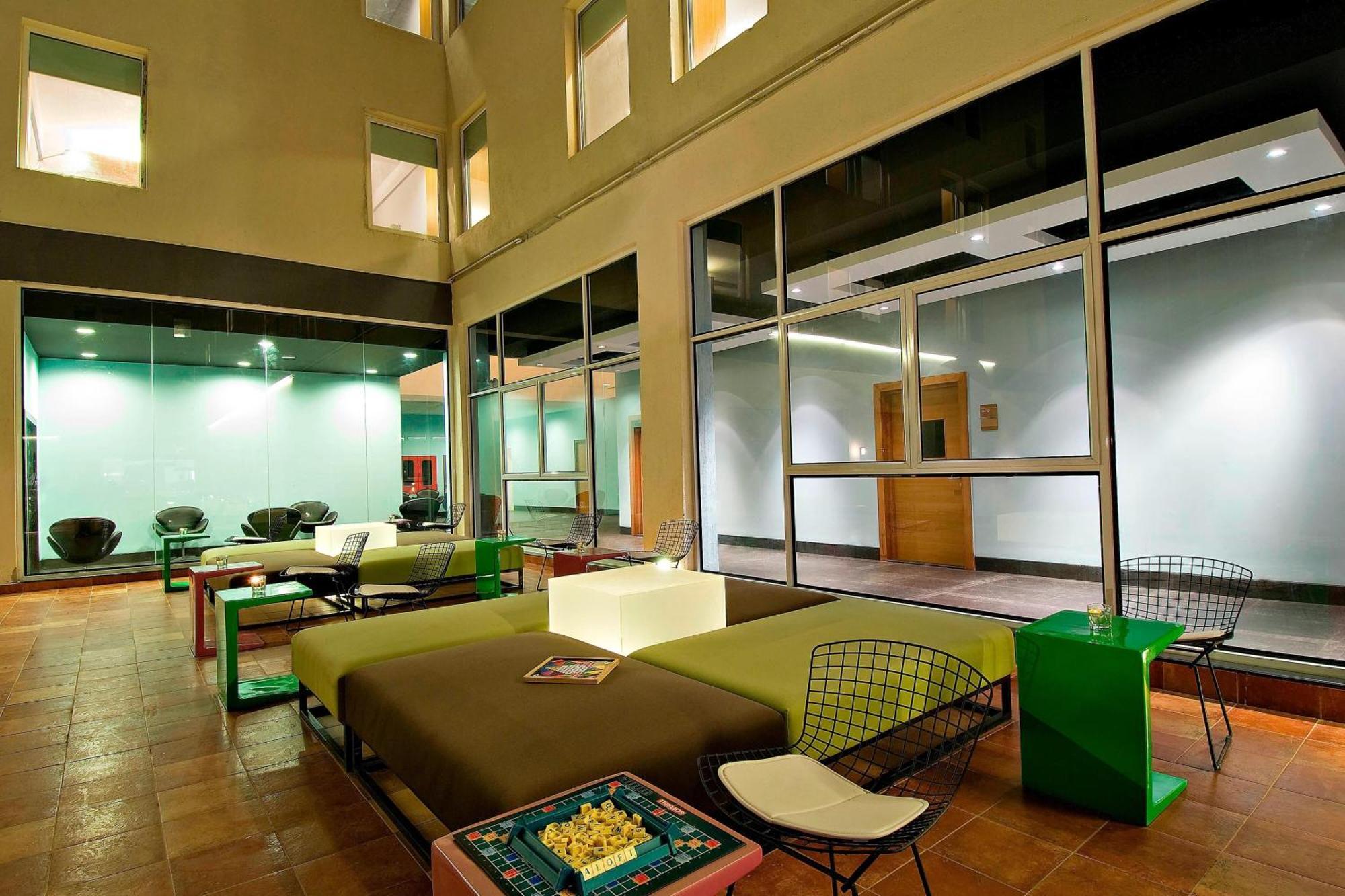 Aloft Bengaluru Whitefield Hotel Exterior foto